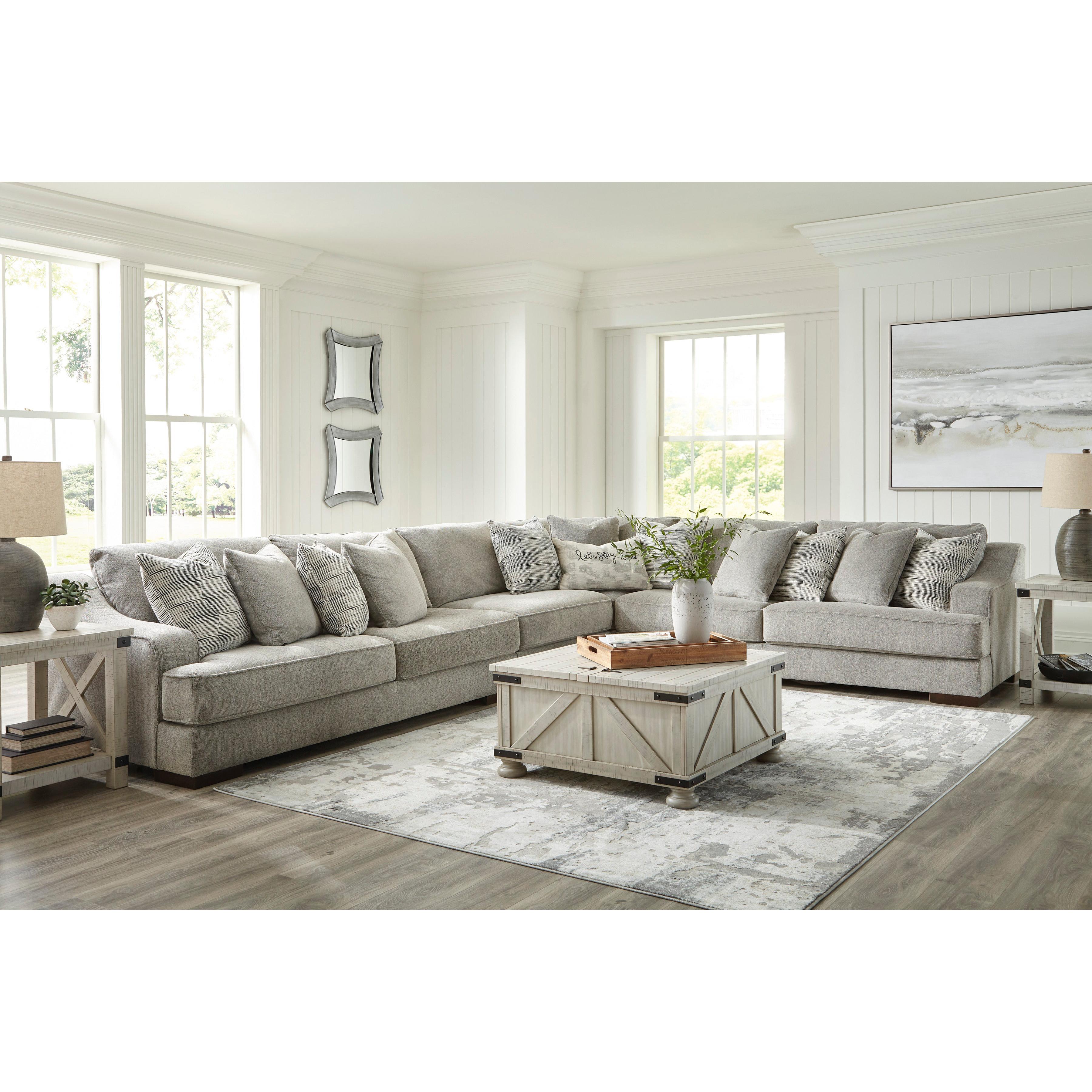 Stylish Bayless 4-Piece Sectional in Elegant Smoke Finish