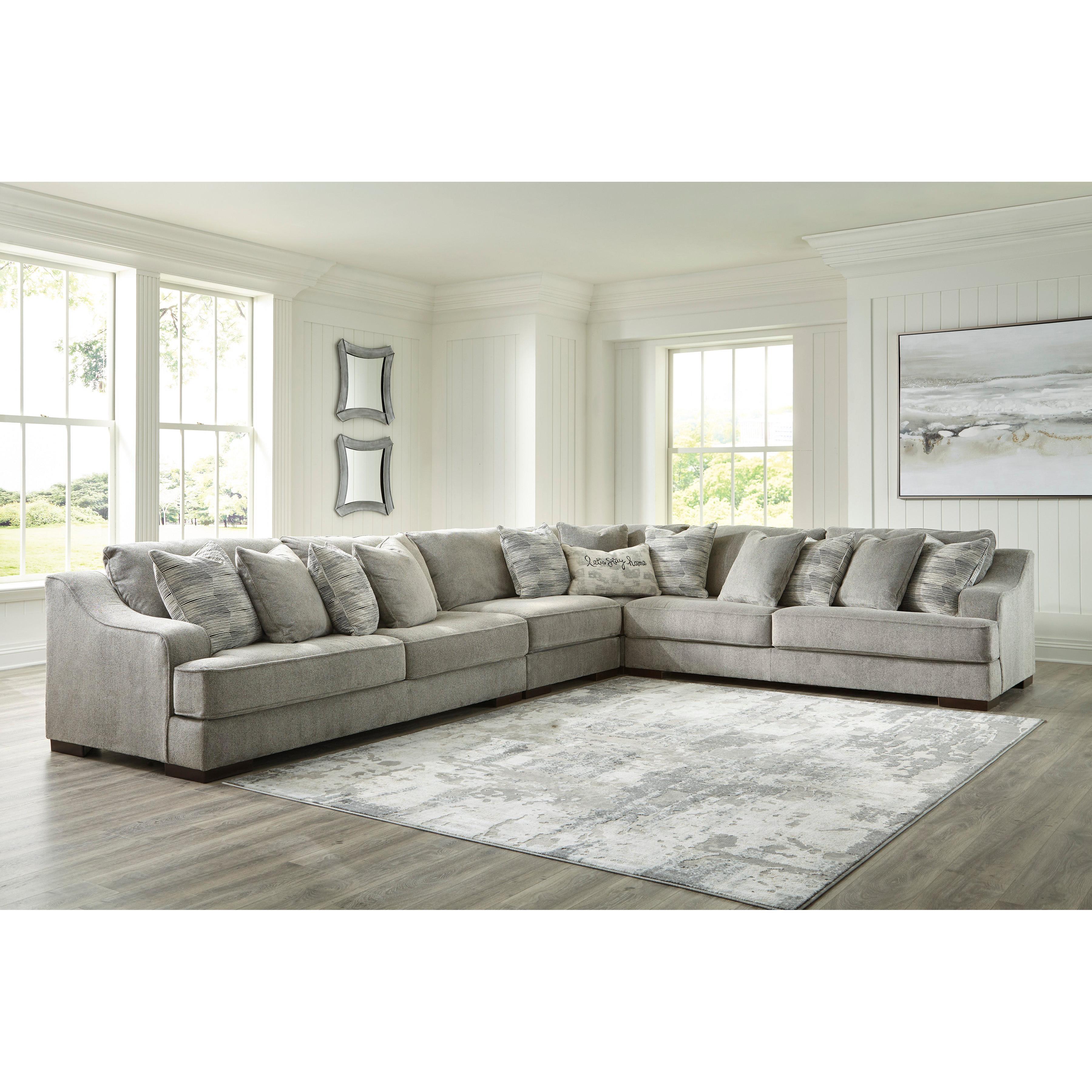 Stylish Bayless 4-Piece Sectional in Elegant Smoke Finish